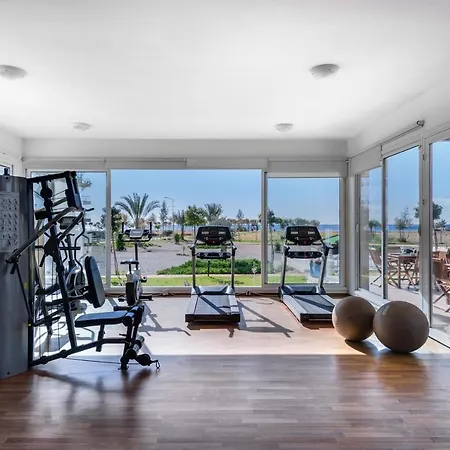 Apartman Thalassa Beach Three Bedroom Sea Retreat Private Pool