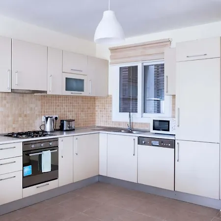 Apartman Thalassa Beach Three Bedroom Sea Retreat Private Pool *