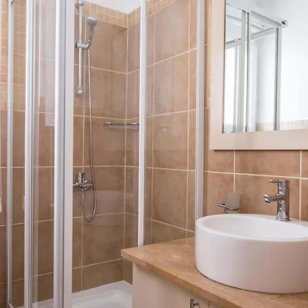 Thalassa Beach Three Bedroom Sea Retreat Private Pool Apartman